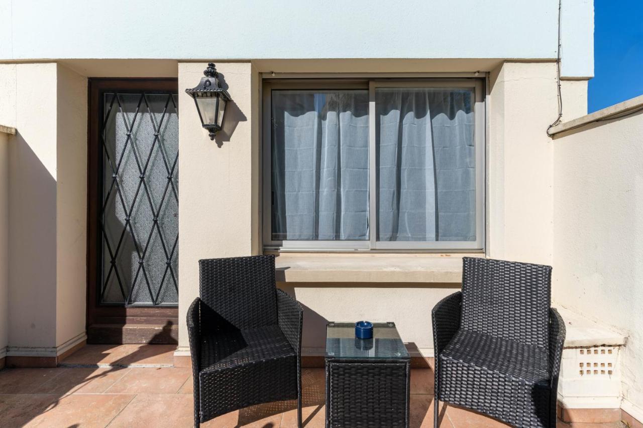 Appart'Hotel Nuiteejour Versailles Saint Cyr L'Ecole Exteriör bild
