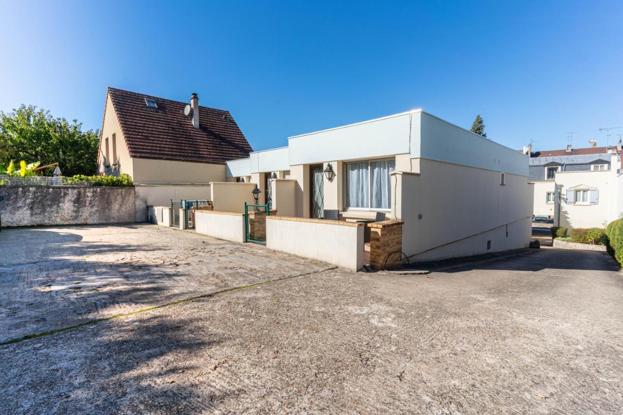 Appart'Hotel Nuiteejour Versailles Saint Cyr L'Ecole Exteriör bild