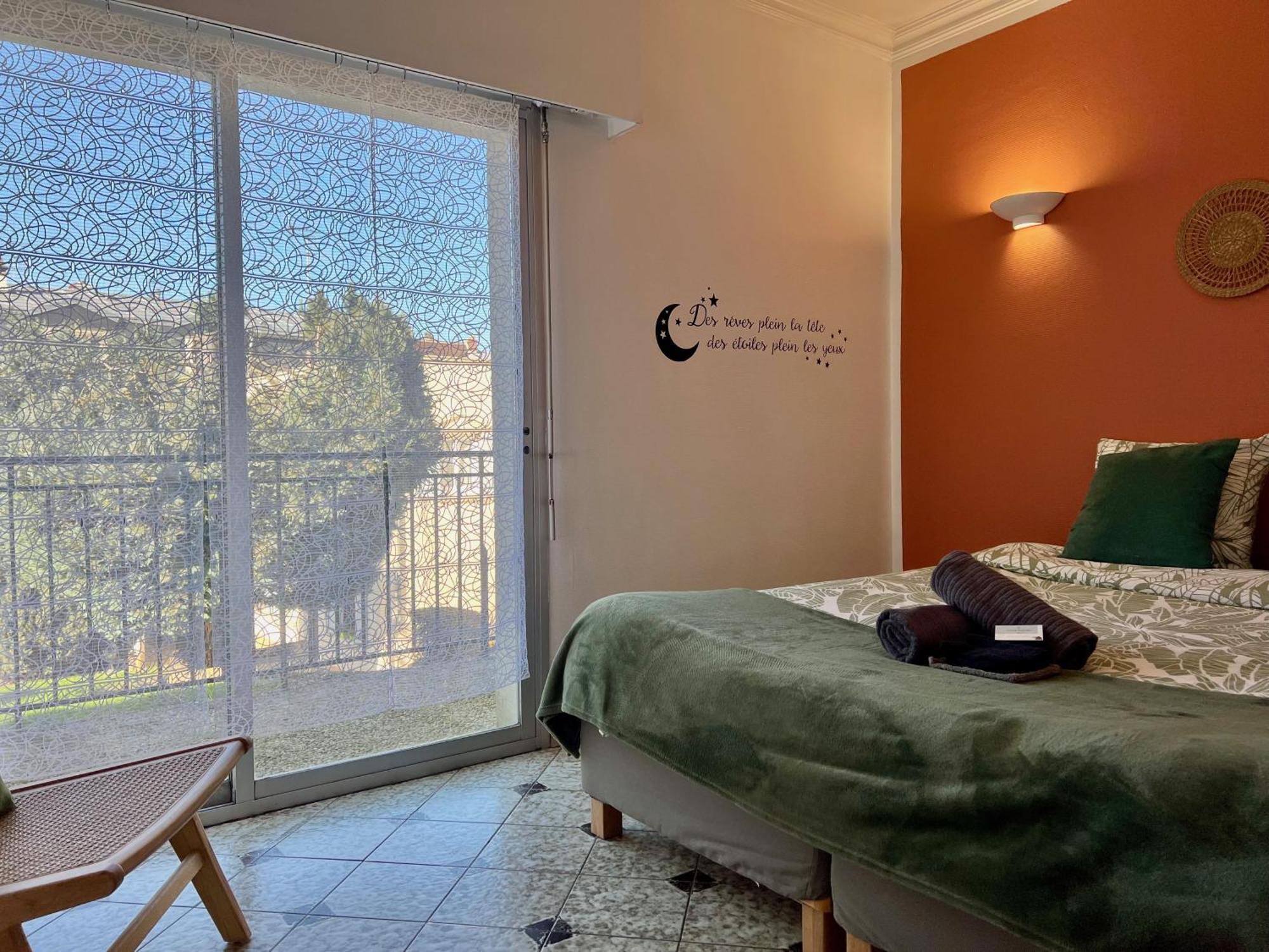 Appart'Hotel Nuiteejour Versailles Saint Cyr L'Ecole Exteriör bild
